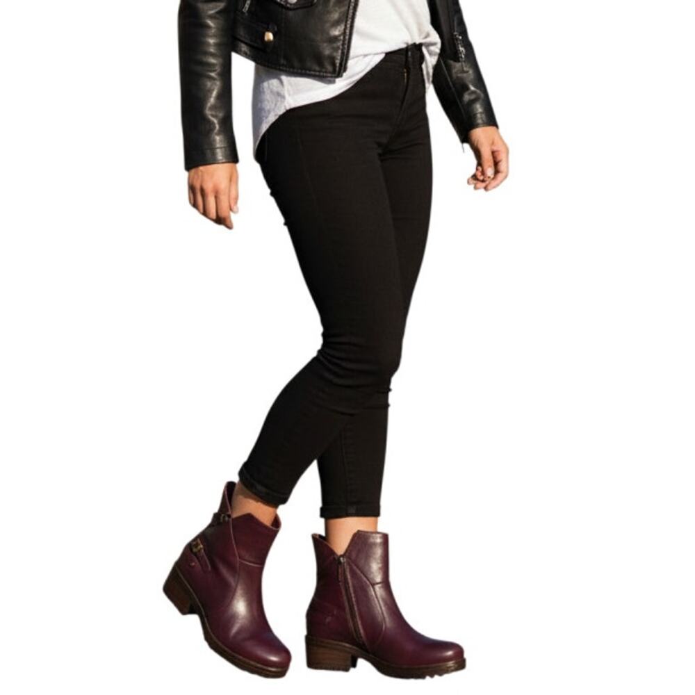 Bueno‎ Fallon Boot Womens 10.5 EU41 Leather Merlot Purple Lug Sole Zipper
